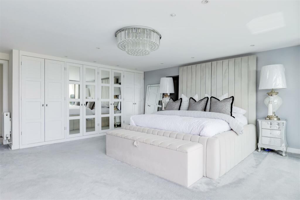 Additional image 20 of Sea View Court, Fontygary Road, Rhoose, Vale of Glamorgan, CF62 3FN