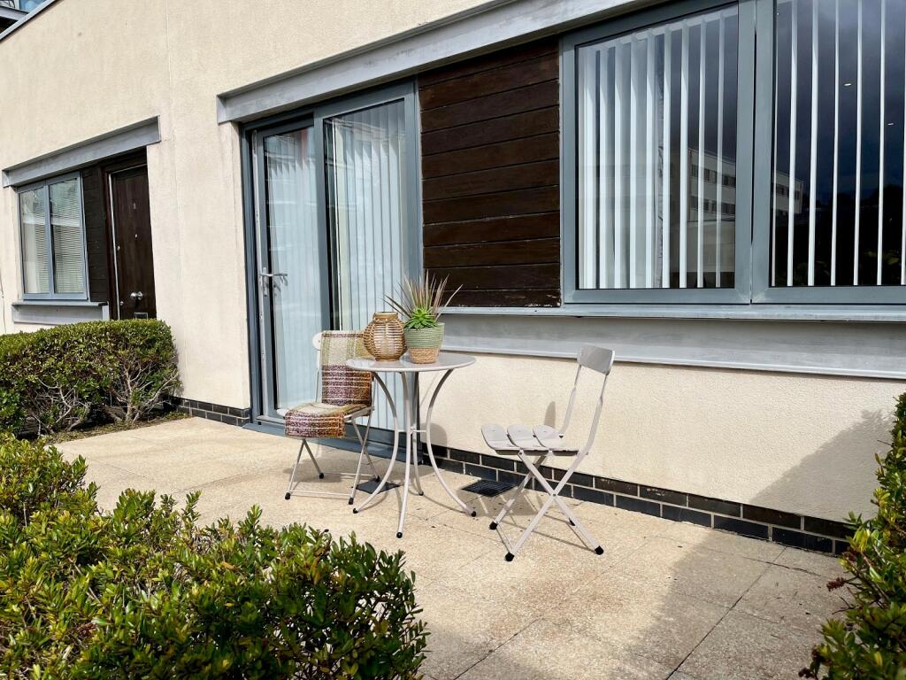 Additional image 2 of 12 Courtlands, Hayes Road, Sully, The Vale Of Glamorgan. CF64 5QG