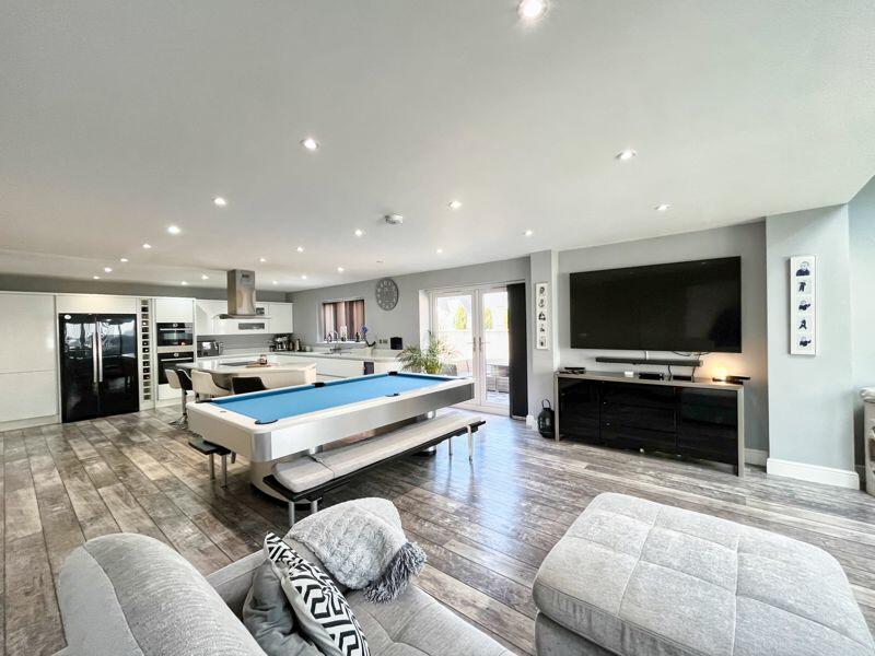 Additional image 23 of 10 Abergarw Meadow, Brynmenyn, Bridgend, CF32 8YG