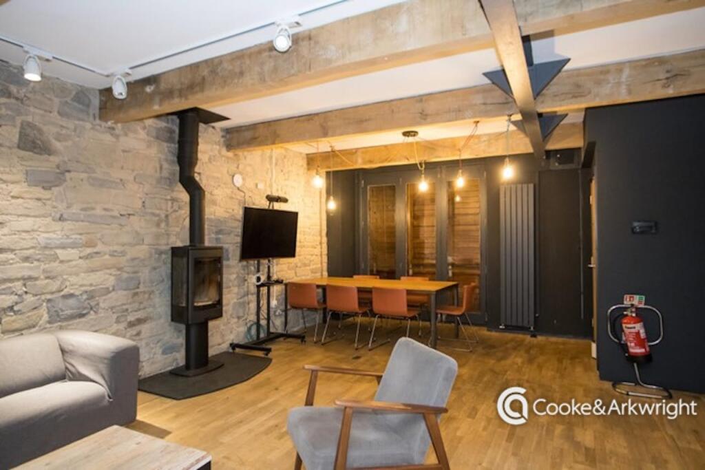 Additional image 3 of 1 and  2 High Street, Penarth, CF64 1EY