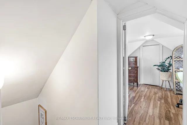 Additional image 10 of 37 East 23rd St