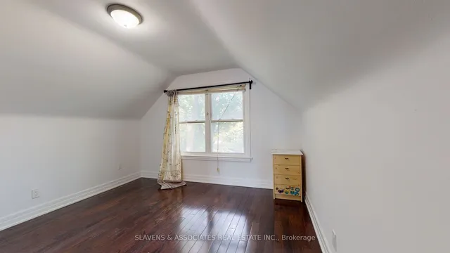 Additional image 15 of 262 Poyntz Ave