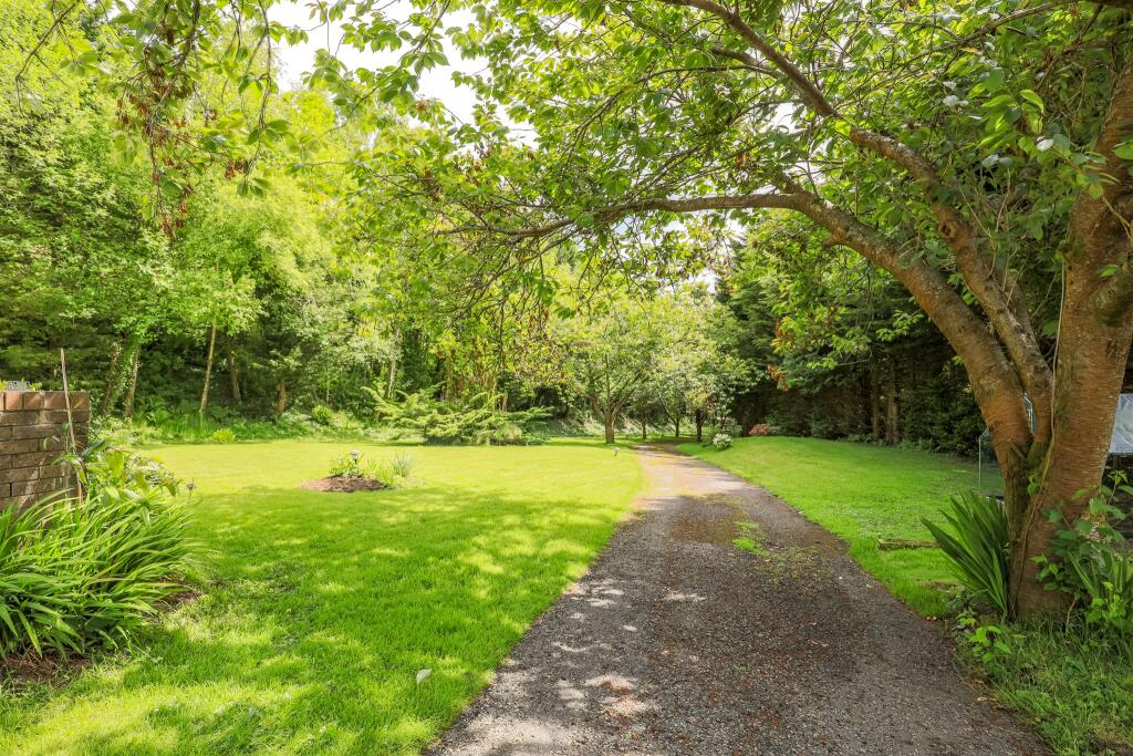 Additional image 4 of Taff Merthyr House, Treharris