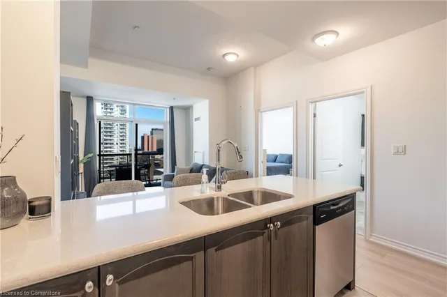 Additional image 8 of 85 Robinson Street St Unit 1005