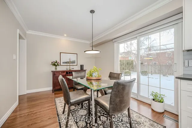 Additional image 9 of 705 Robertson Cres