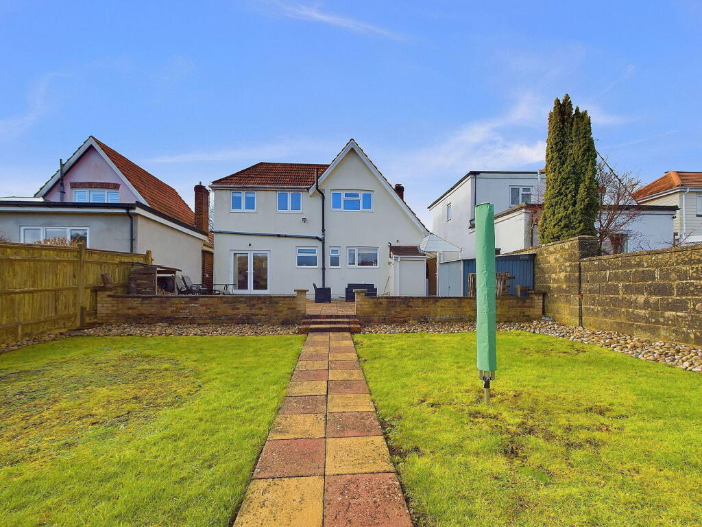 Additional image 28 of 4 Hillview Road, Findon Valley, Worthing, BN14 0BU