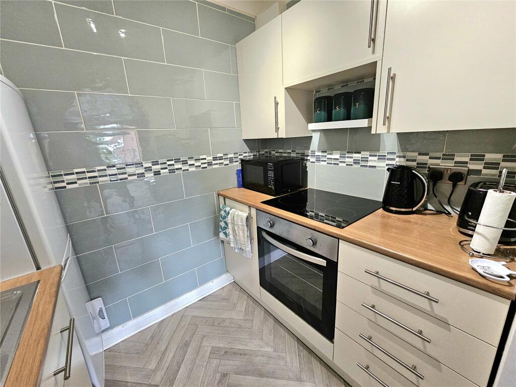 Additional image 4 of Hesslewell Court, Heswall, Wirral, CH60