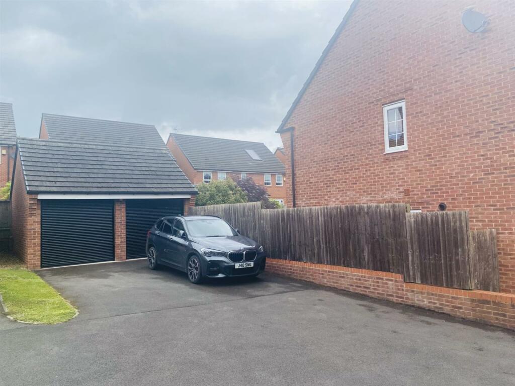 Additional image 22 of Cae Babilon, Higher Kinnerton, Chester