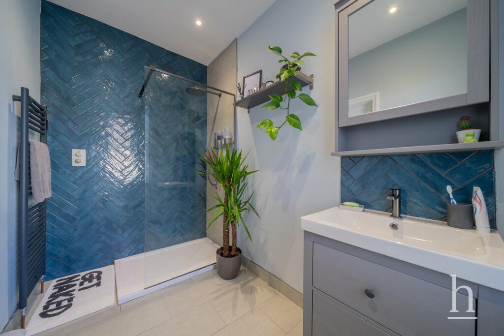 Additional image 15 of Storeton Road, Birkenhead, CH42