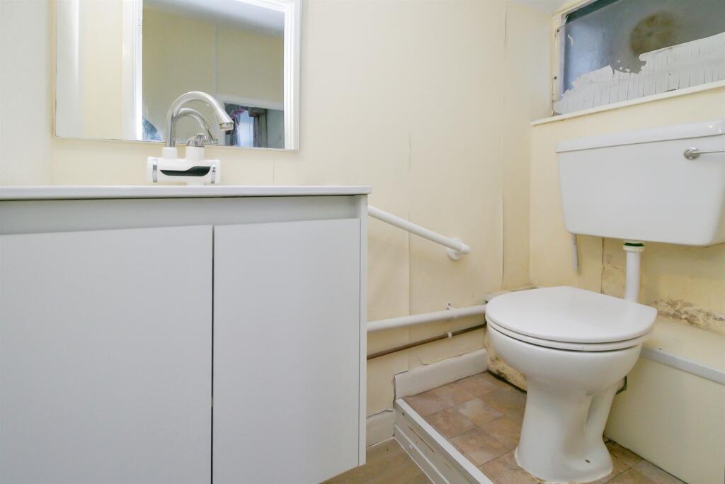 Additional image 7 of Main Street, Barry