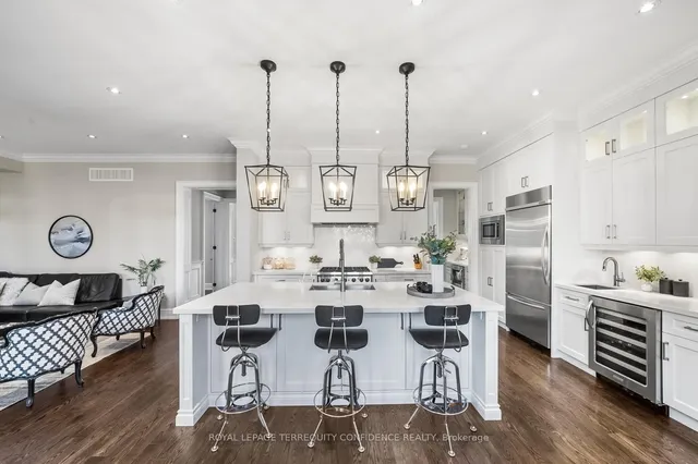 Additional image 9 of 384 Hounslow Ave