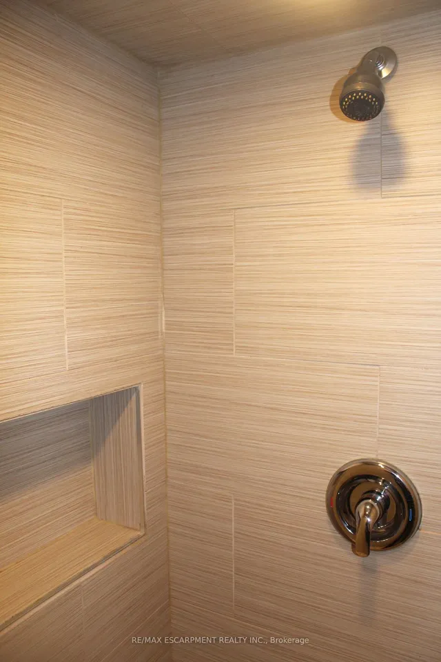 Additional image 28 of 29 Oxford St