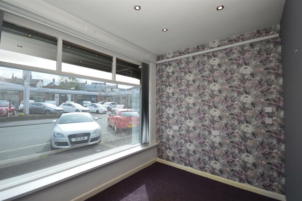 Milner Road, Heswall, Wirral, CH60 5RT