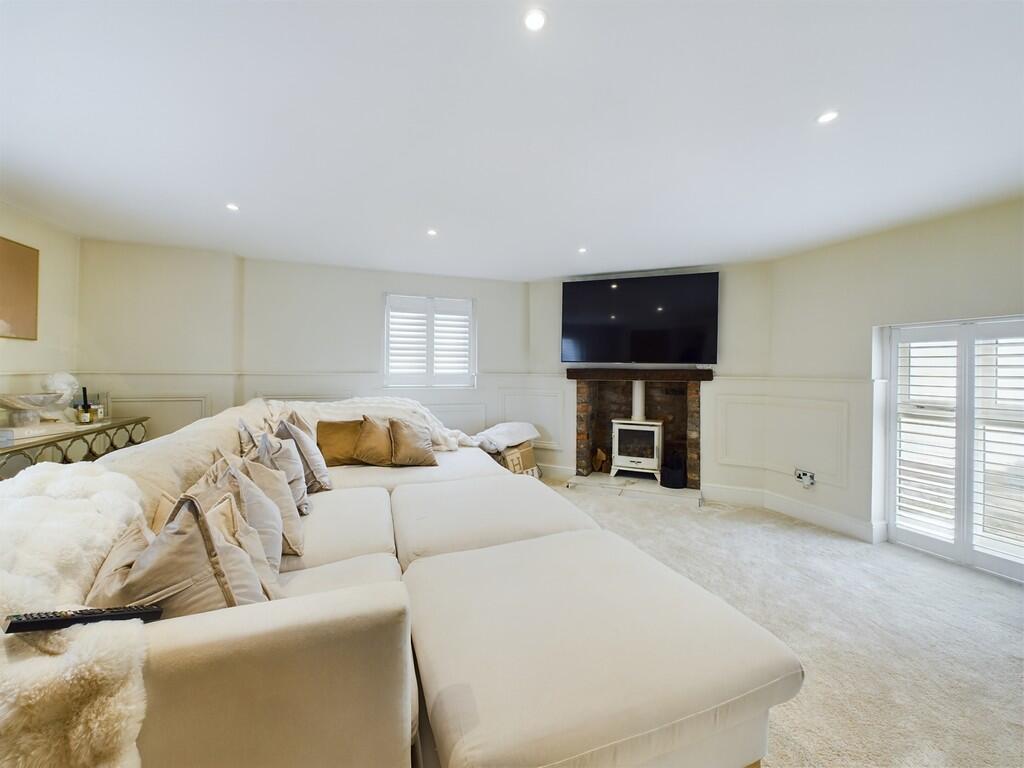 Additional image 8 of The Hawthornes, Wimbolds Trafford