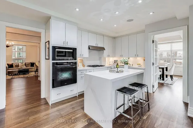 Additional image 14 of 68 Yorkville Ave Unit 1002