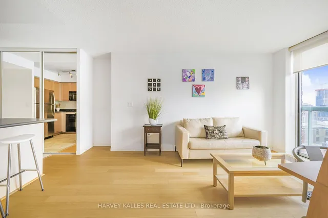 Additional image 6 of 311 Richmond St Unit 1009