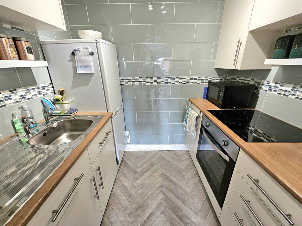 Additional image 12 of Hesslewell Court, Heswall, Wirral, CH60