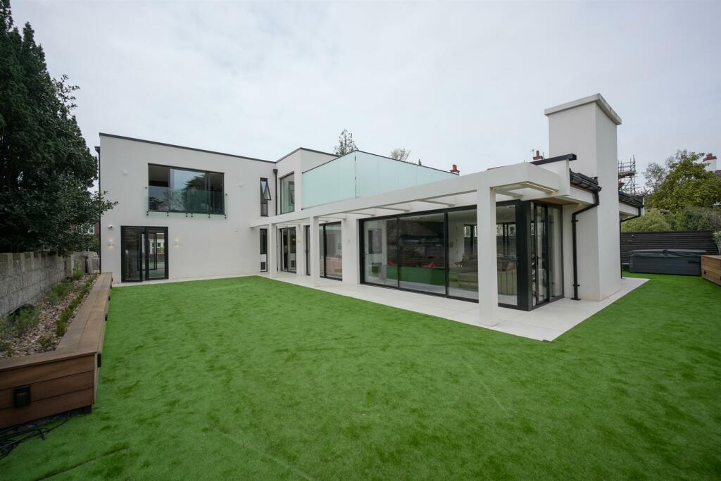 Additional image 24 of Lavernock Road, Penarth