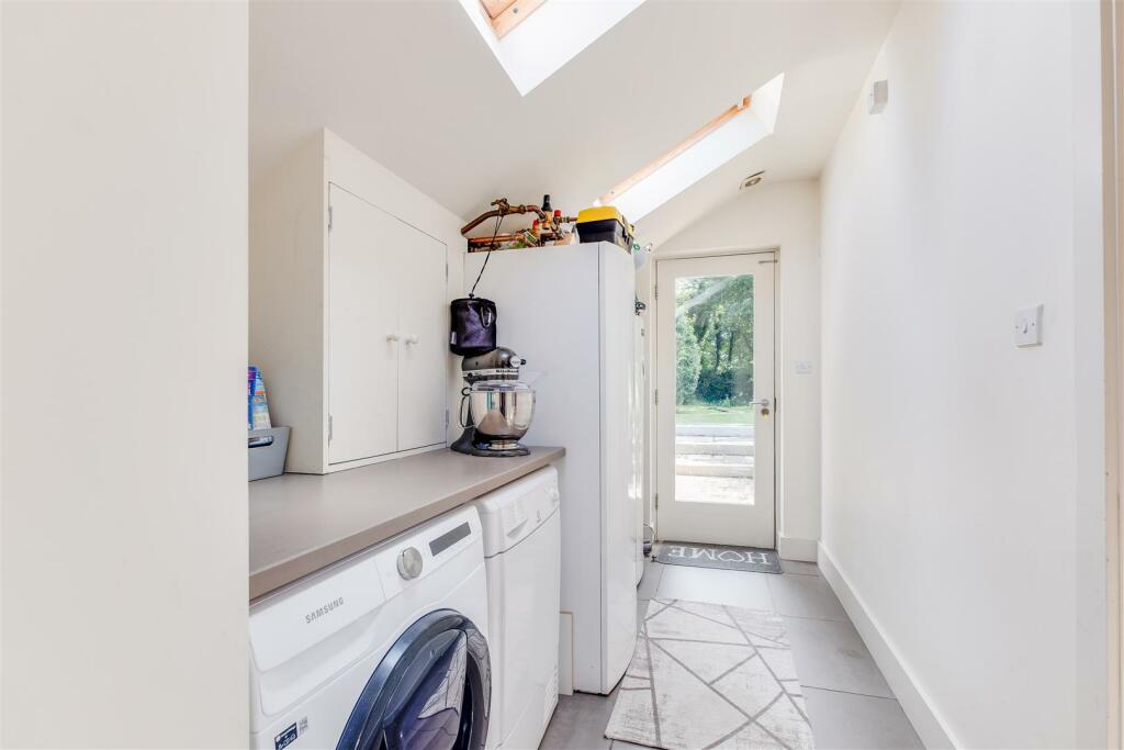 Additional image 15 of Peerswood Bungalow and Cottage, Station Road, Burton, Cheshire