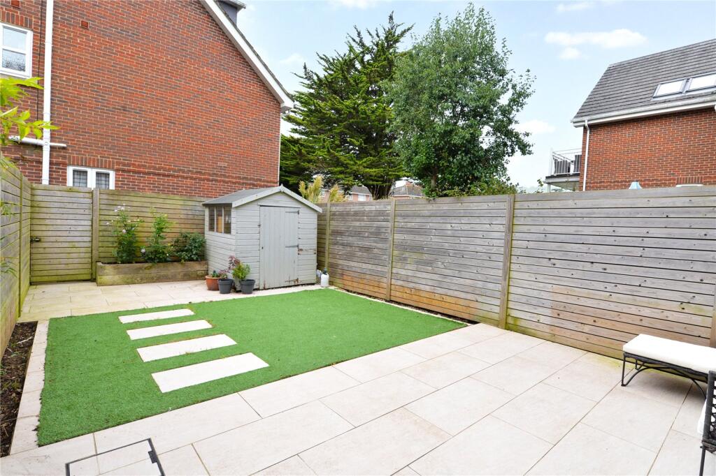 Additional image 13 of York Avenue, New Milton, Hampshire, BH25