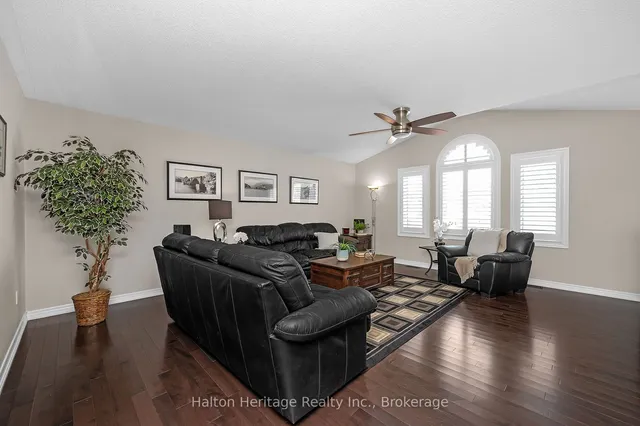 Additional image 15 of 32 Waterwheel Cres