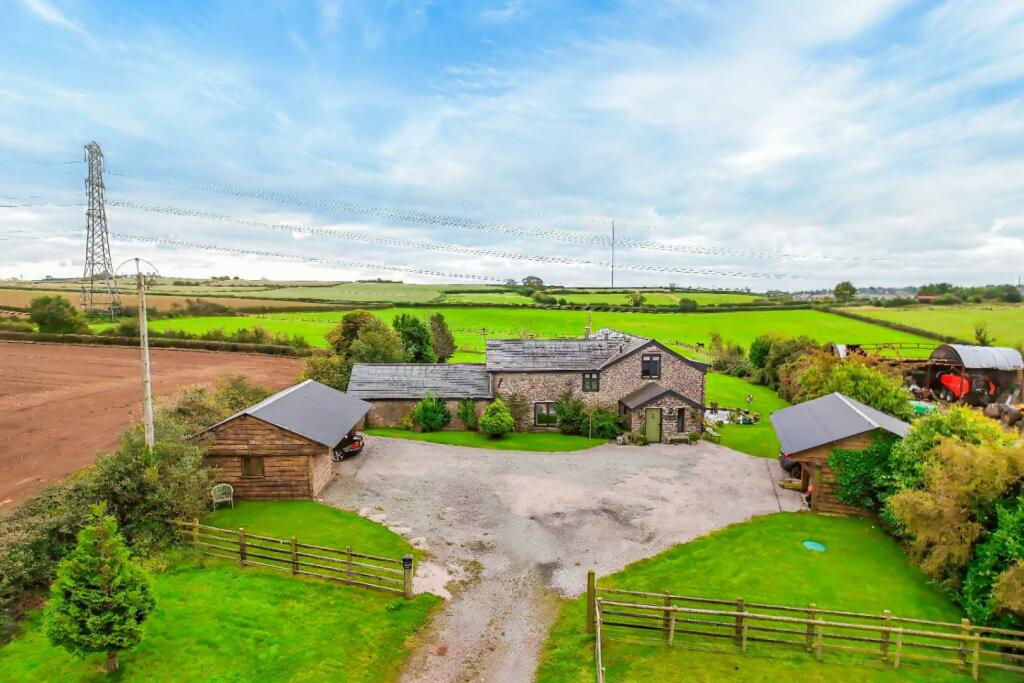 Additional image 38 of Kwisha, The Germonds, Watery Lane, Welsh St Donats, CF71 7SS