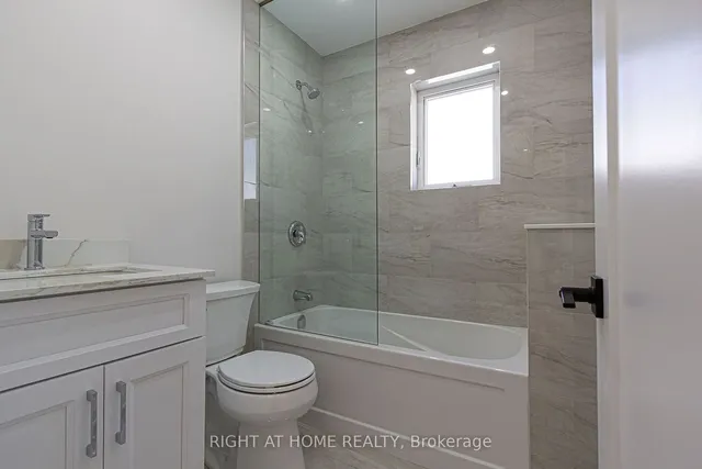 Additional image 16 of 961 Victoria Park Ave