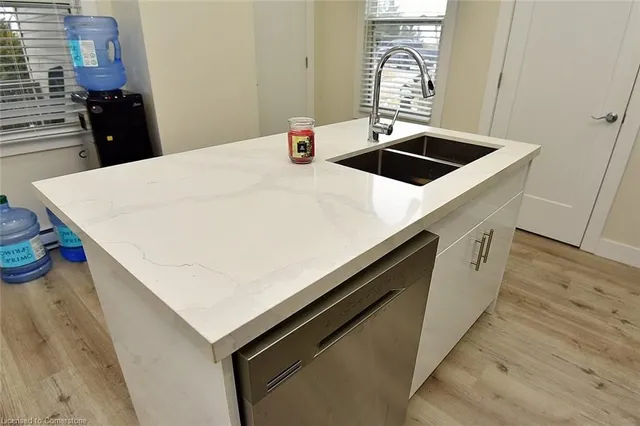 Additional image 13 of 2546 Wilson St