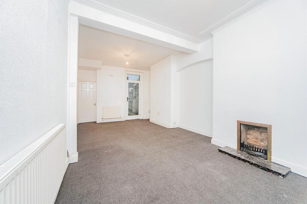 Additional image 17 of Guthrie Street, Barry