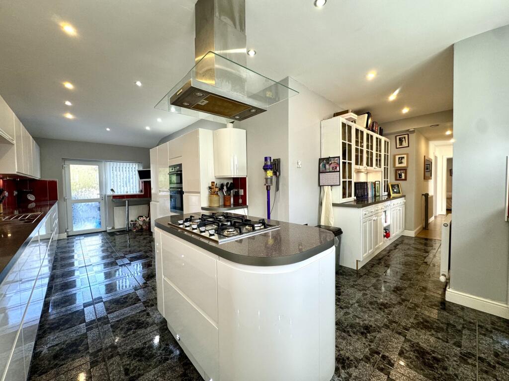 Additional image 2 of Bramblewood, Gwaelodygarth Close, Merthyr Tydfil