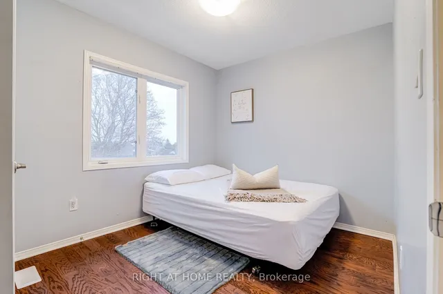 Additional image 18 of 74 Stagecoach Circ