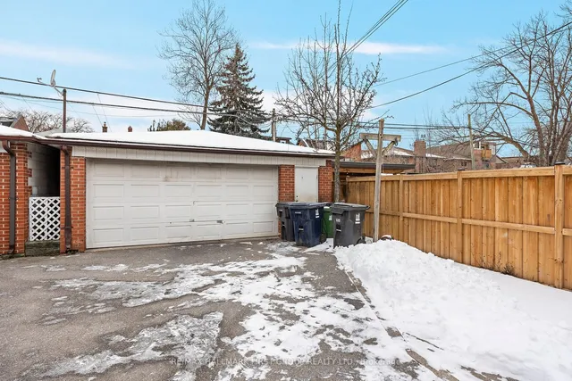 Additional image 28 of 48 Macdonell Ave