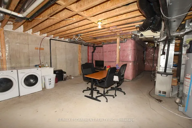 Additional image 30 of 50 Sherway Dr