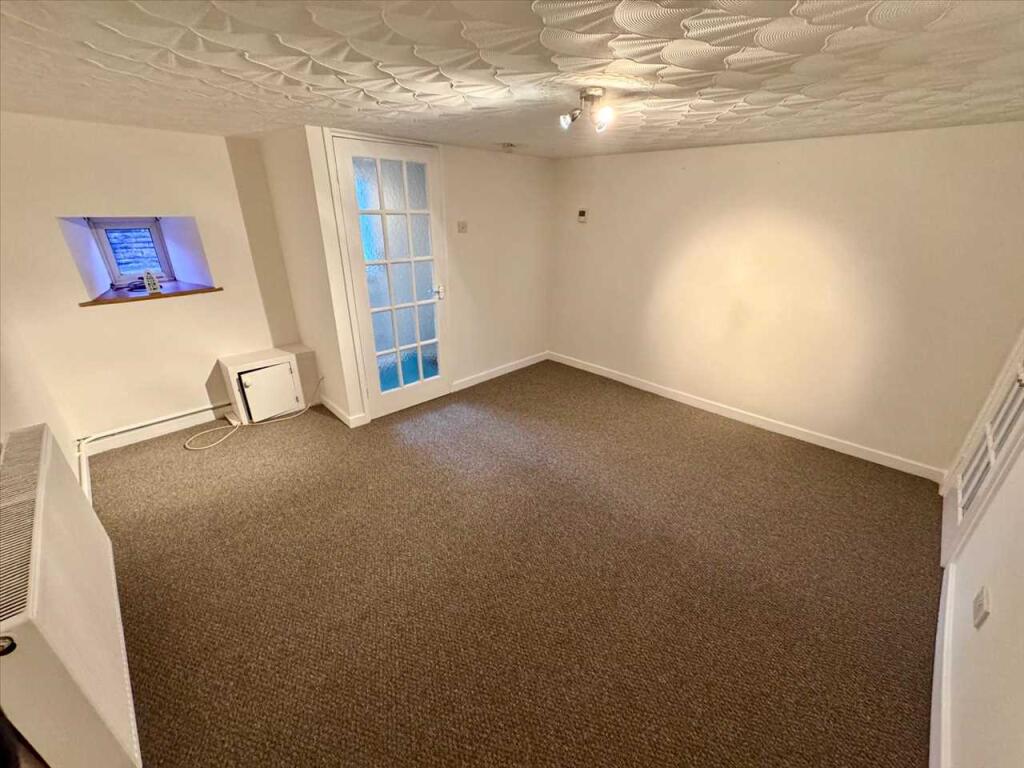 Additional image 18 of High Street, Porth