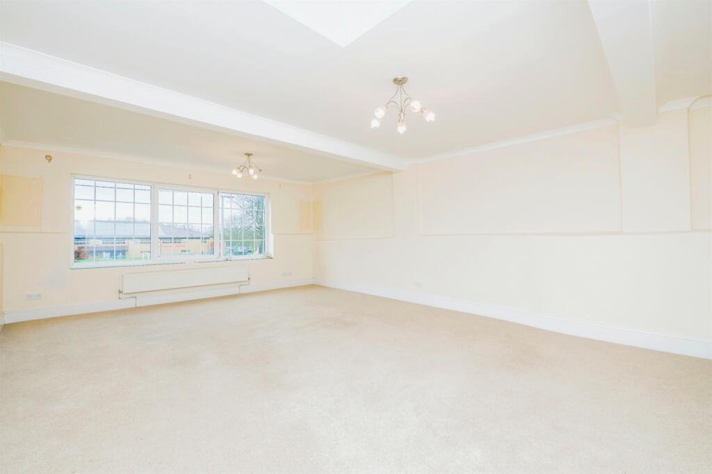 Additional image 7 of High Street, Cowbridge