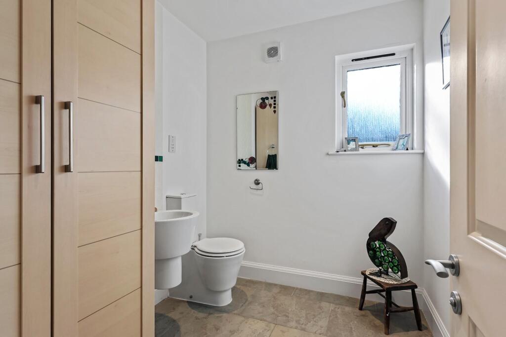 Additional image 12 of Spinney Drive, Great Shelford