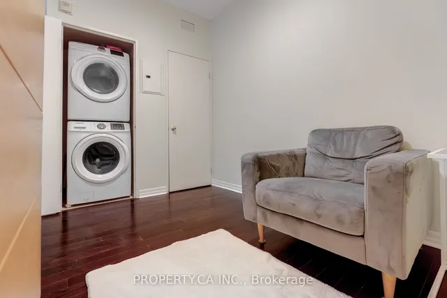 Additional image 20 of 901 Queen St Unit 213