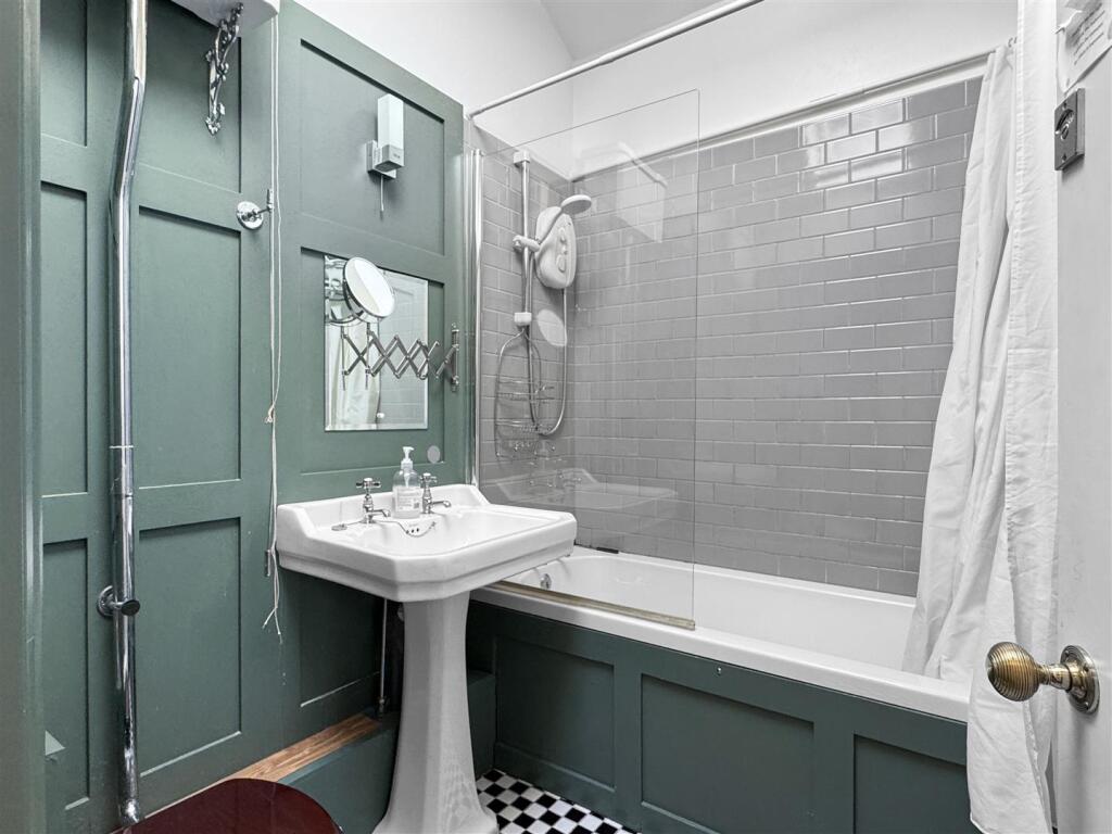 Additional image 7 of Victoria Road, Cambridge