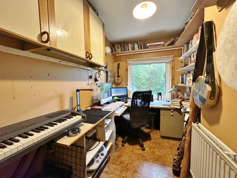 Additional image 18 of Telegraph Road, Heswall, Wirral