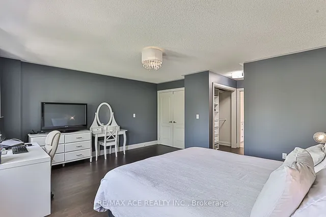 Additional image 19 of 3206 Sorrento Cres