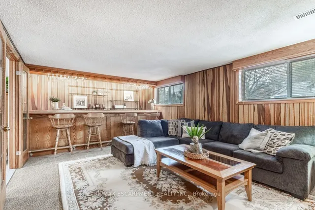 Additional image 20 of 984 Easterbrook Ave