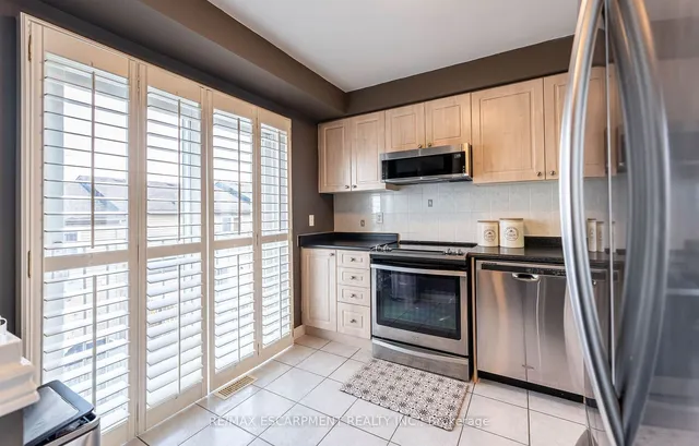 Additional image 14 of 1336 UPPER SHERMAN Ave Unit 7