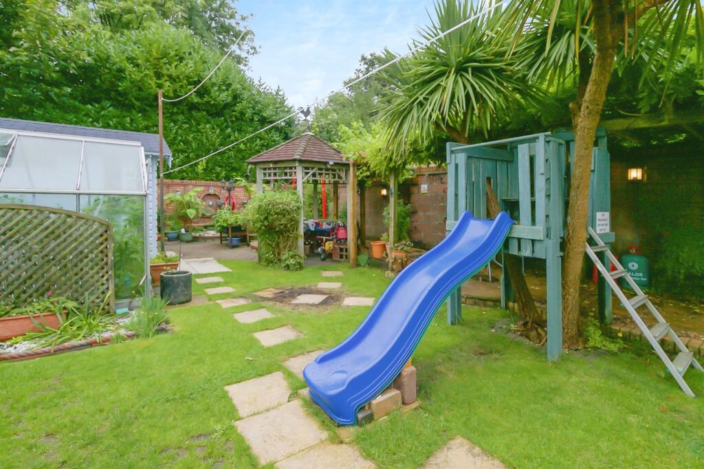 Additional image 16 of Port Road East, Barry