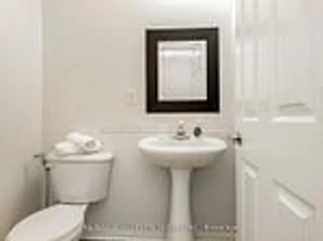 Additional image 12 of 1096 Barclay Circ