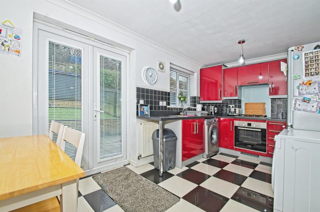 Additional image 4 of Clos Tyn Y Coed, Sarn, Bridgend