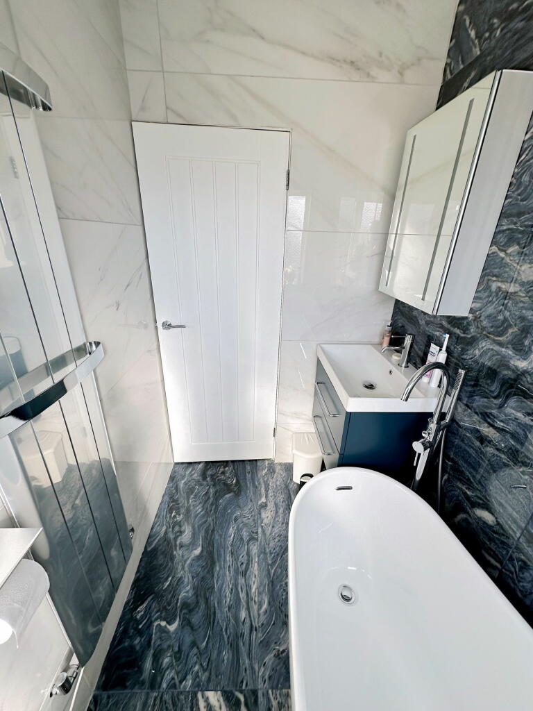 Additional image 27 of Harvey Avenue, Greasby