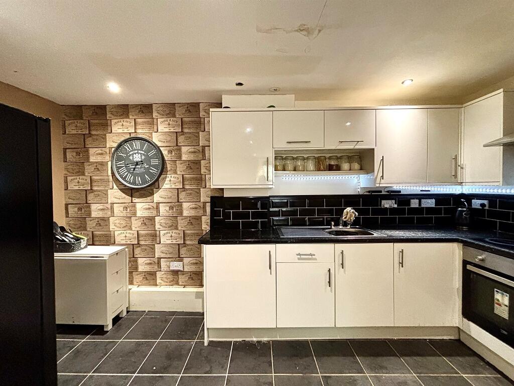 Additional image 4 of Winding Wheel Lane, Penallta, Hengoed