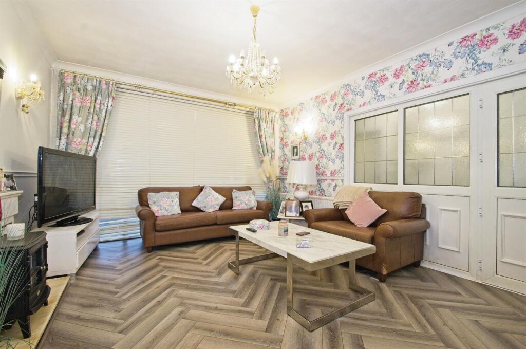 Additional image 3 of Philip Close, Rhiwbina, Cardiff