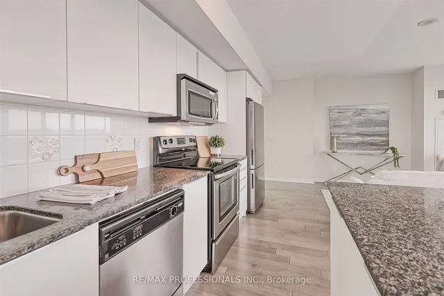 Additional image 12 of 2240 Lake Shore Blvd Unit 404