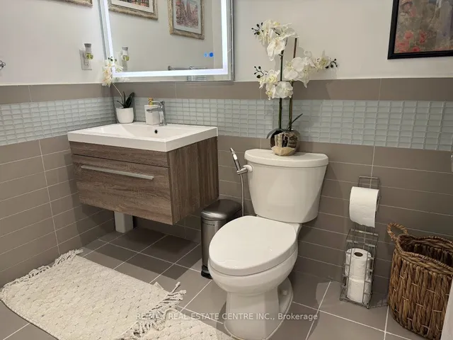 Additional image 19 of 295 Adelaide St Unit 217